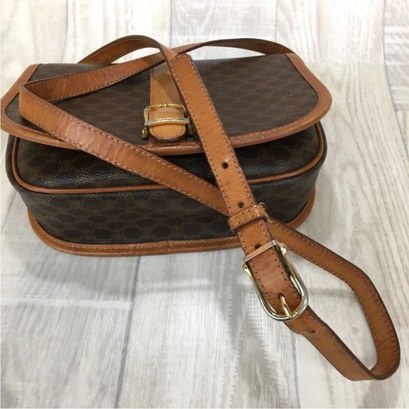 Celine Brown and Tan Shoulder Bag - Picture 5 of 10